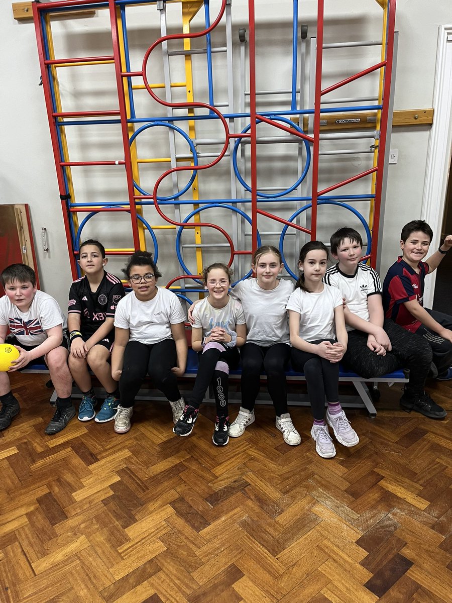 These @BG_Foxes represented school brilliantly today in a Dodgeball match 🏀 They threw, dodged and ducked with pride 👏 #BGSport