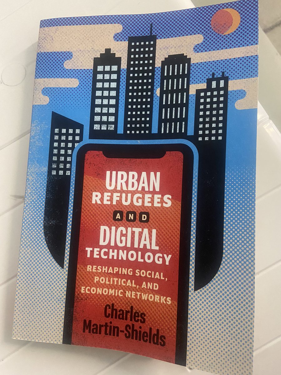 I had the pleasure to review @cmartinshields urgent new book “Urban refugees and digital technologies” 1/4