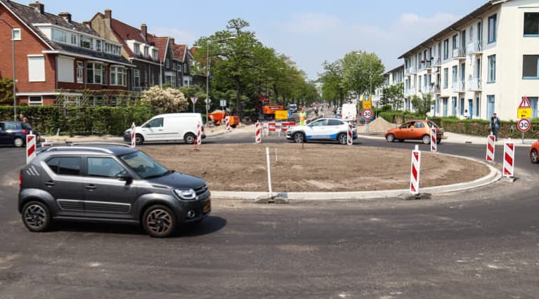 Oponseiland (@oponseiland_) on Twitter photo Op Ons Eiland gaat nogmaals vragen stellen waarom de belijning op de Krispijnseweg nog steeds ontbreekt. Ondanks toezeggingen van wethouder <a href="/rikvdlinden/">Rik van der Linden</a>.
Wie is verantwoordelijk voor de veiligheid van de weggebruikers?
#veiligverkeer #afspraken #fietsers #politiek #Dordrecht Op Ons Eiland gaat nogmaals vragen stellen waarom de belijning op de Krispijnseweg nog steeds ontbreekt. Ondanks toezeggingen van wethouder <a href="/rikvdlinden/">Rik van der Linden</a>.
Wie is verantwoordelijk voor de veiligheid van de weggebruikers?
#veiligverkeer #afspraken #fietsers #politiek #Dordrecht