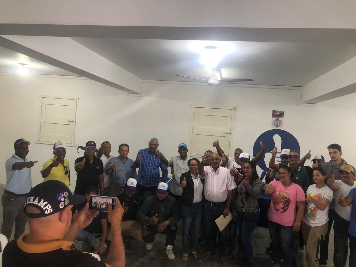 hecmiliogalvan's tweet photo. La @maquinariard desarrolló con éxito la juramentación de sus estructuras en Nagua, Provincia María Trinidad Sánchez, decidida a contribuir ampliamente en el seguro triunfo de @luisabinader para que siga transformando la nación dominicana. https://t.co/NpltHbY3HV