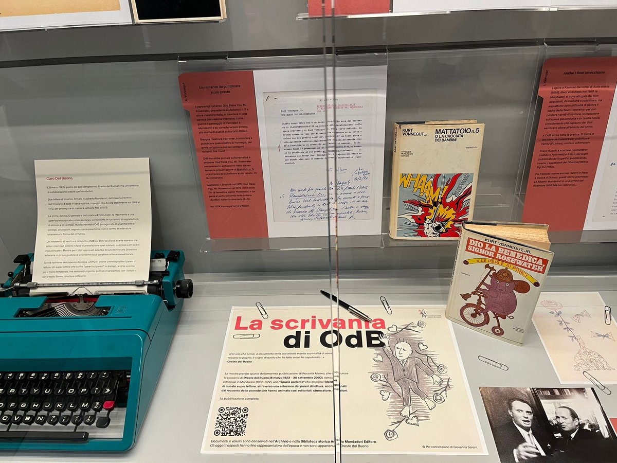 mastereditoria's tweet photo. A Oreste del Buono, consulente editoriale in Mondadori dal 1966 al 1972, è dedicata la nuova mostra nella bacheca di @FondMondadori. Noi studenti abbiamo partecipato all'inaugurazione, in occasione dei 101 anni dalla sua nascita!
#mastereditoria #fondazionemondadori #mondadori https://t.co/MN0R9WE1V8