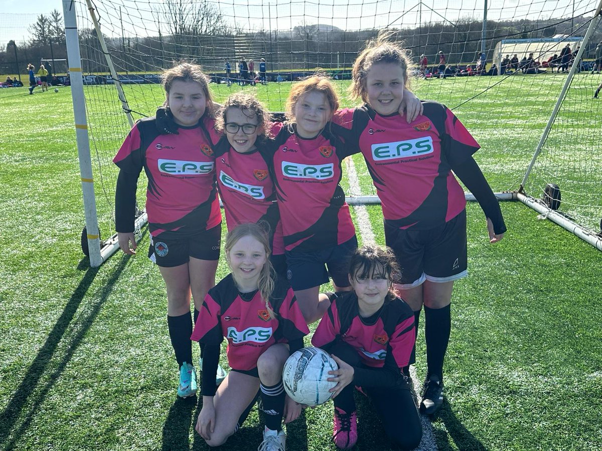 Disgyblion y ffederasiwn wedi mwynhau twrnament pêl-droed 5 pob ochr ysgolion Sir Gâr ac Actif heddiw. 

Da iawn i bob un! ⚽️ 🥅 🏴󠁧󠁢󠁷󠁬󠁳󠁿 🌟

<a href="/actifsirgar/">Actif Sir Gâr</a>