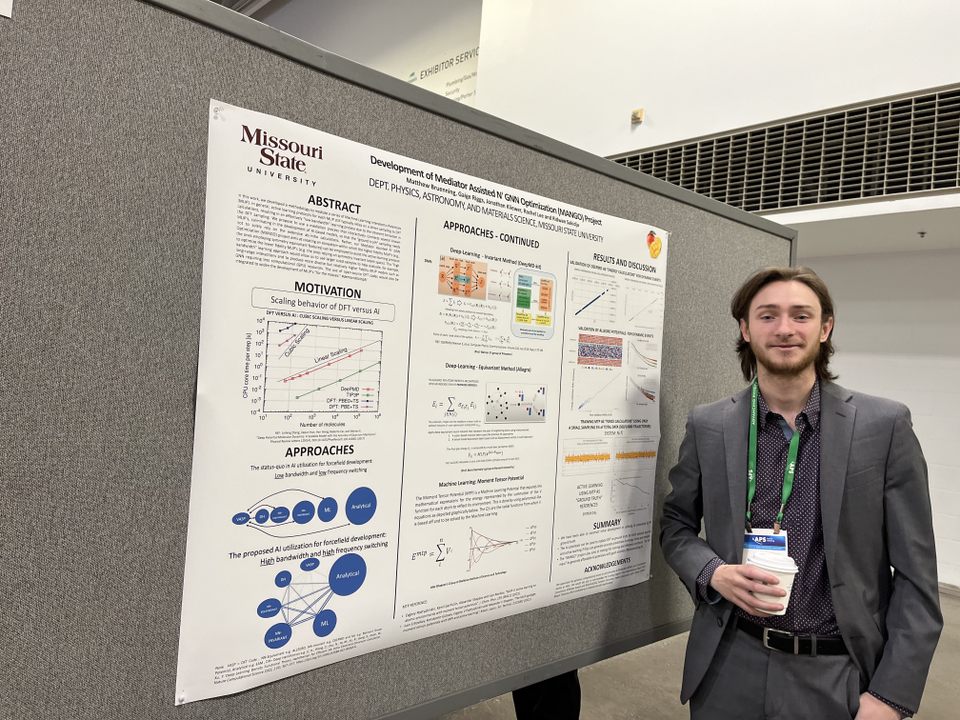 RidwanSakidja's tweet image. Day 3: Matt is presenting our last poster #APSMarch. We are presenting a "MANGO" project, a concept of   #democratizingAI by generating an ecosystem for #AI applications at atomic level for the masses !