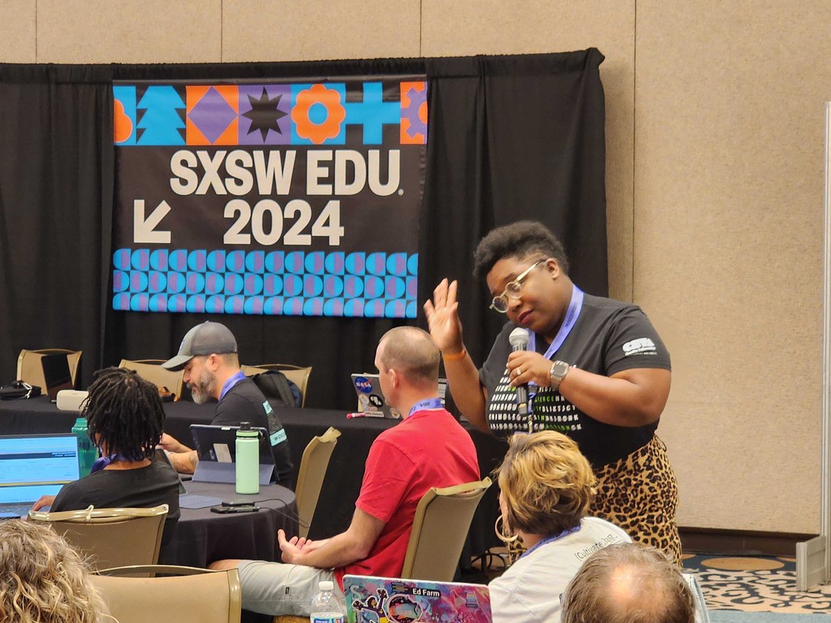 It’s a full house for Step Up to the Challenge: Using AI to Future-Proof Students with @mathematic_AL, @kchatbio, and @MoreWithMonroe at @SXSWEDU!