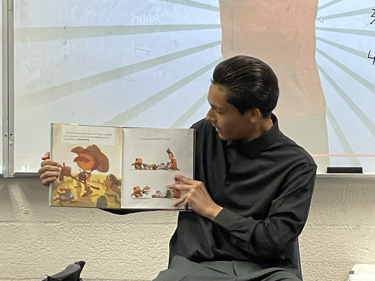 Chaparral High School (@chaparralhs_lv) on Twitter photo Chaparral heads over to Dearing ES for #nevadareadingweek <a href="/NVReadingWeek/">Nevada Reading Week</a> <a href="/CCSDEngage/">CCSD Engagement Unit</a> <a href="/chs_cowboys/">Chaparral StuCo</a> <a href="/Keliinoi_AP/">AP Keliinoi_Chaparral</a> Chaparral heads over to Dearing ES for #nevadareadingweek <a href="/NVReadingWeek/">Nevada Reading Week</a> <a href="/CCSDEngage/">CCSD Engagement Unit</a> <a href="/chs_cowboys/">Chaparral StuCo</a> <a href="/Keliinoi_AP/">AP Keliinoi_Chaparral</a>