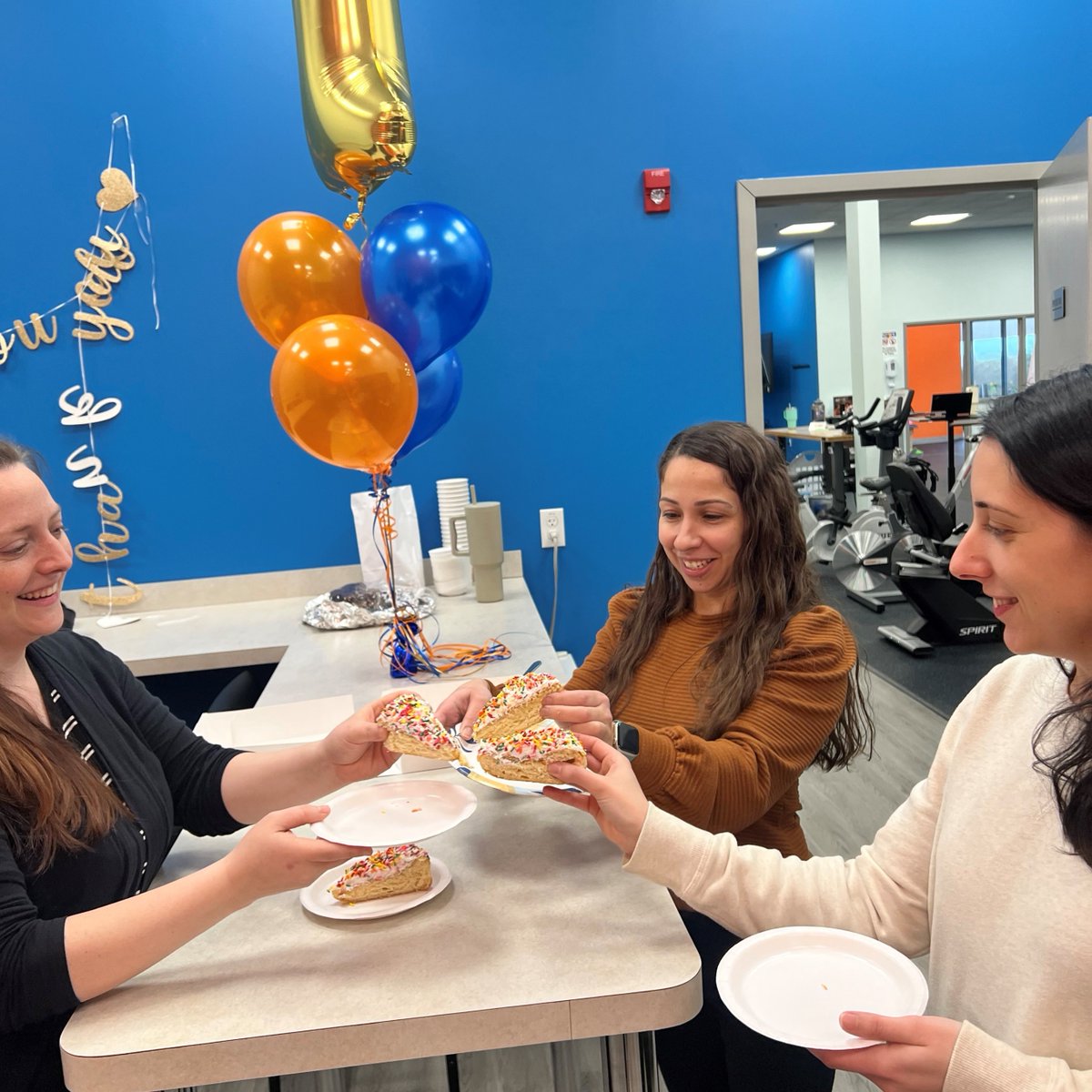 🎉 Our Cranston clinic is celebrating its first anniversary of opening. Thank you to the Cranston community, our patients, our staff, and everyone who has made this past year a great success! #AnniversaryCelebration #CreateJoy