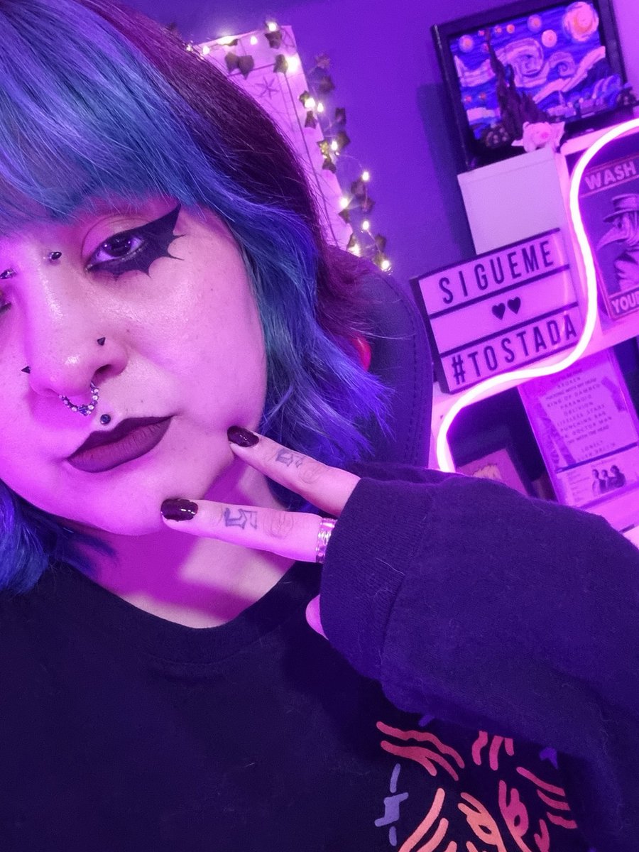 Tostada_Square's tweet photo. Ya en directo, vengan  a ver mis pendejadas 🤠🤠🌟🫰🏼 #streaming #mexicana 
https://t.co/pfIQhhorNd https://t.co/y5Y6qqPFTr