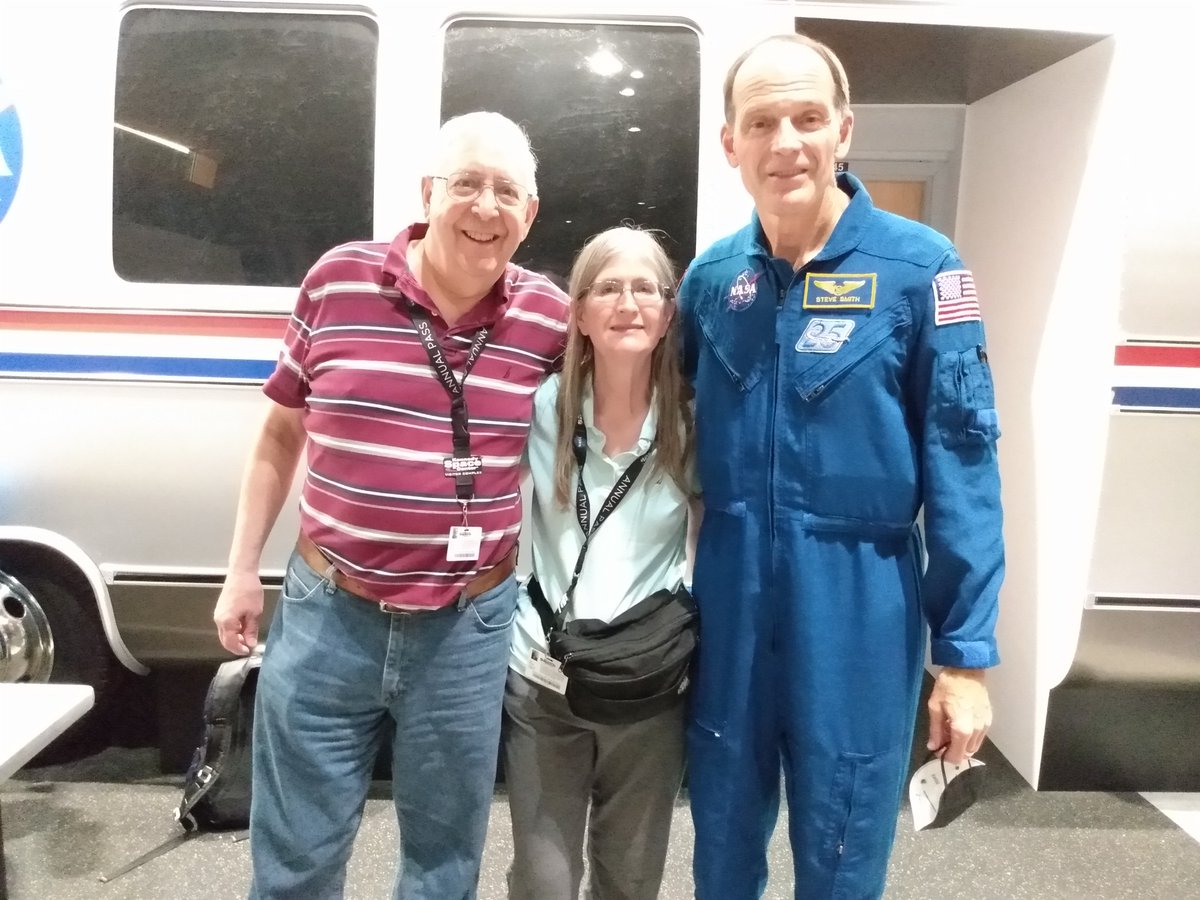 ajcacr's tweet image. Back from a great vacation! We got to meet NASA Shuttle Astronaut Steve Smith at #NASAKennedy Space Center!