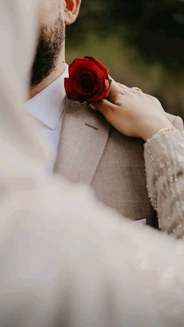 دنیا کے بازار میں زندگی کا سب سے قیمتی سکہ
         مخلص محبوب کا ساتھ ہے۔۔۔❤
#RaiBasharat