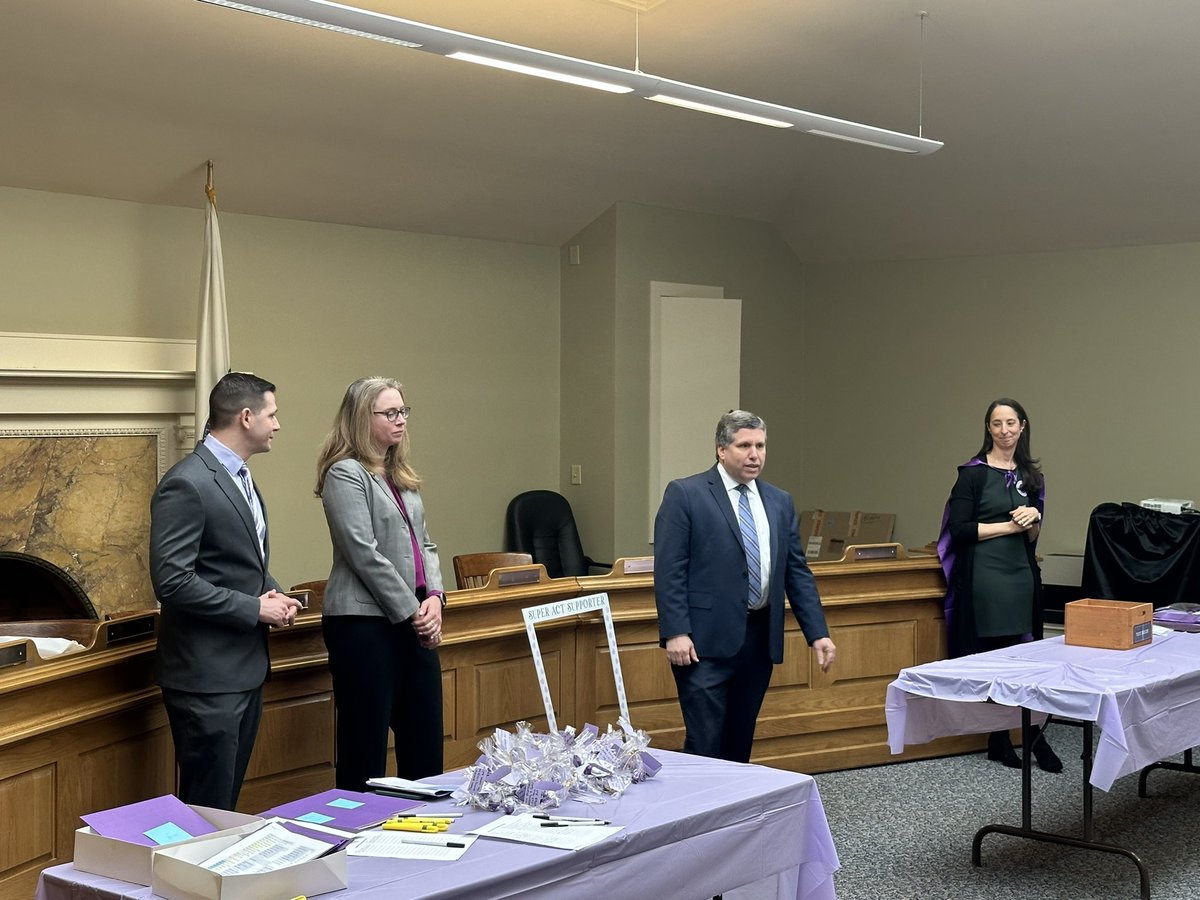 KateSaville's tweet photo. We have the best lead sponsors of the #superact @NASWMA  Thank you to our incredible sponsors @SalDiDomenico Rep Mike Kushmerek and @Barber4StateRep we are lucky to have you fighting for social workers and mental health access in MA https://t.co/nV7KQq2yRJ