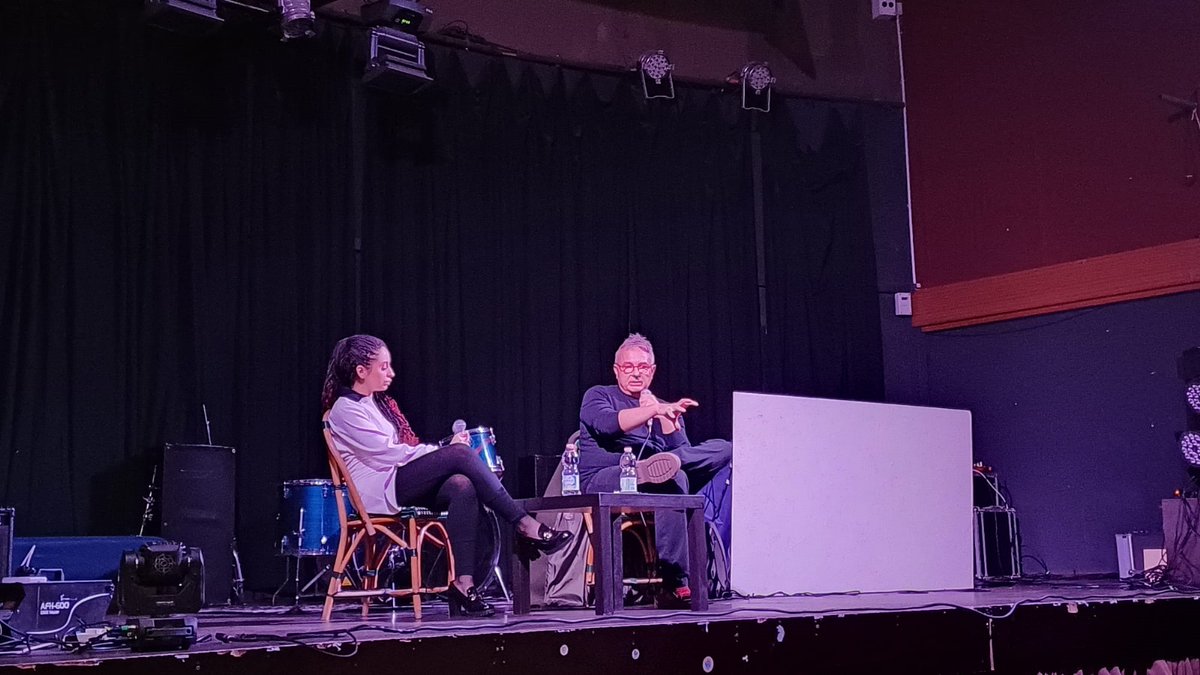 Gentes_Club's tweet photo. Domenica scorsa abbiamo parlato della la Repubblica Democratica del #Congo, tanto grande e al centro di interessi quanto poco conosciuta in Italia. Ringraziamo dunque il nostro ospite Luca Jourdan, professore di Antropologia all'Università di Bologna, https://t.co/F3NInWqoXv