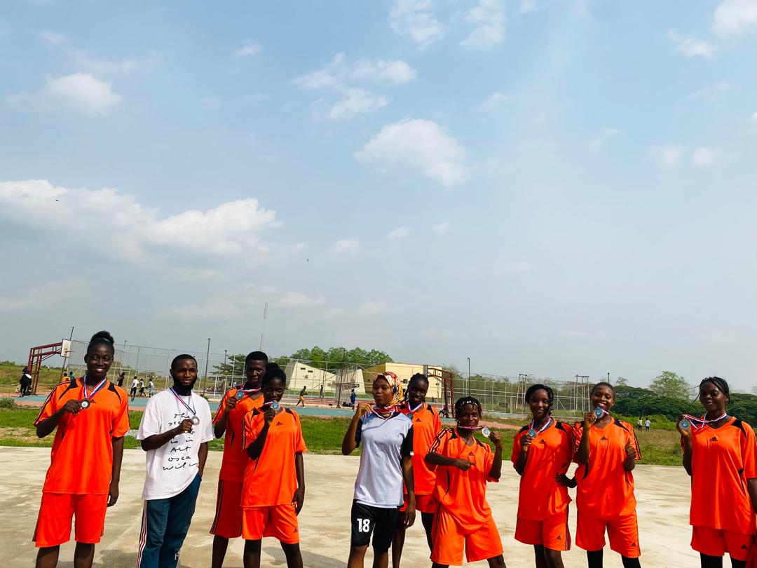 hfworld_'s tweet image. FT || COLANIM 0-3 COLENG
⚽️ Abigail (free-kick)
⚽️ Victoria
⚽️ Gift
🥉 Engine girls claim Bronze in the FUNAABSU Clash of Women following a dominant display to see off the ASSAN Queens.
#FUNAABSU #FUNAAB