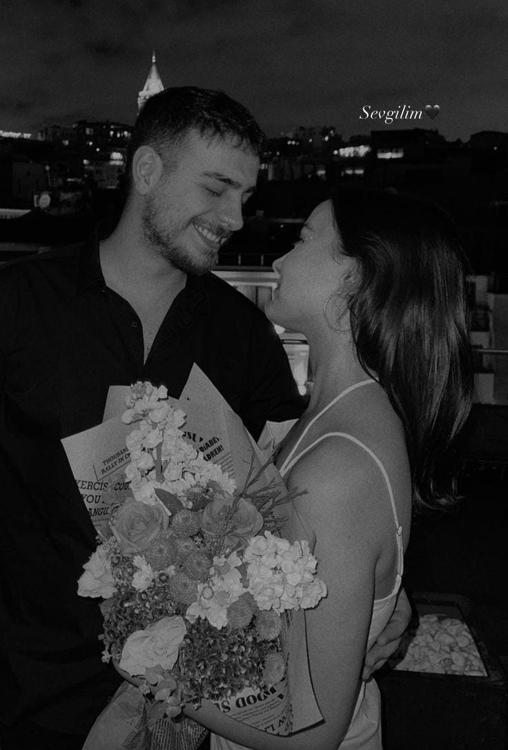 وانك صديقي الوحيد، حبيبي الأبدي، عائلتي الصغيرة، وكُل ما أحب♥️