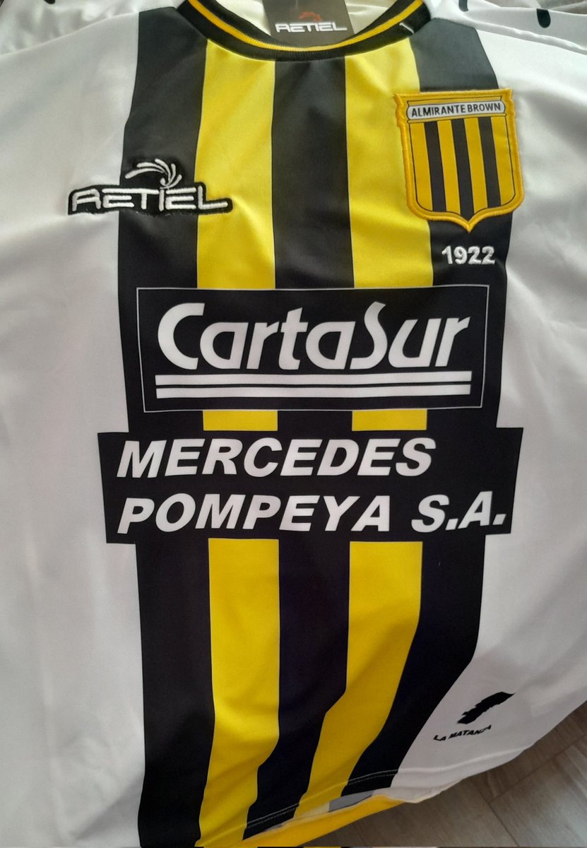 ferfuentesok's tweet photo. 🔥🔥 SORTEO 🔥🔥

Arrancamos 💪 con esta preciosura!!

📌 Seguir @ferfuentesok
📌 Dar RT

Suerteee 🖤💛 https://t.co/857n9fobpQ
