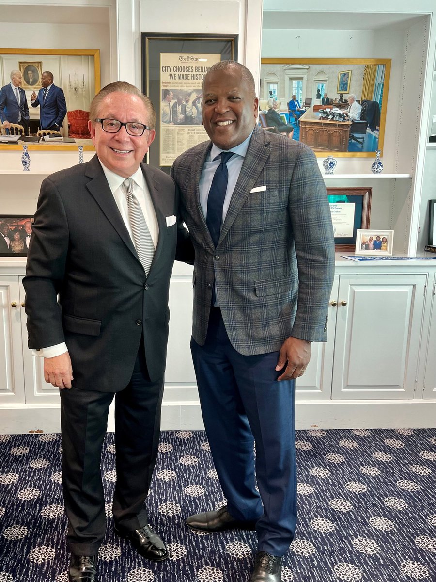 Latino Leaders Network tweet media