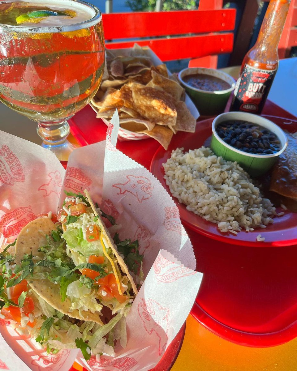 fuzzystacoshop's tweet image. Double points on every order? You bet your Hump Day 🌮 🌮 #fuzzys #fuzzystacos #fuzzystacoshop

📸: cklipfel10