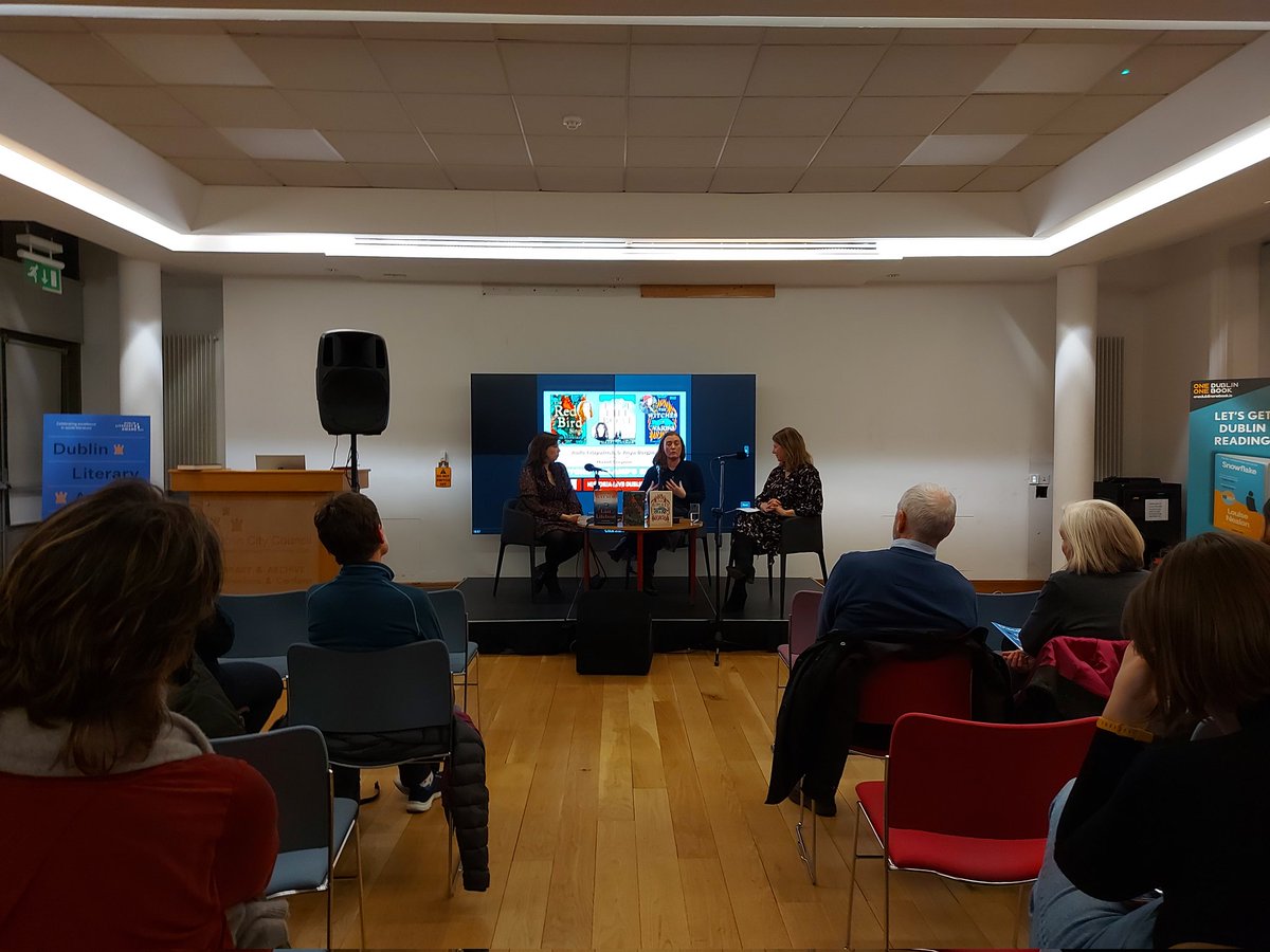'Unlocking the past and giving voice to those that were not heard is the remit of the historical fiction writer.' @anyacbergman @aoifefitz_ @HazelGaynor discuss females unjustly accused through history @dubcilib , Pearse Street thus evening