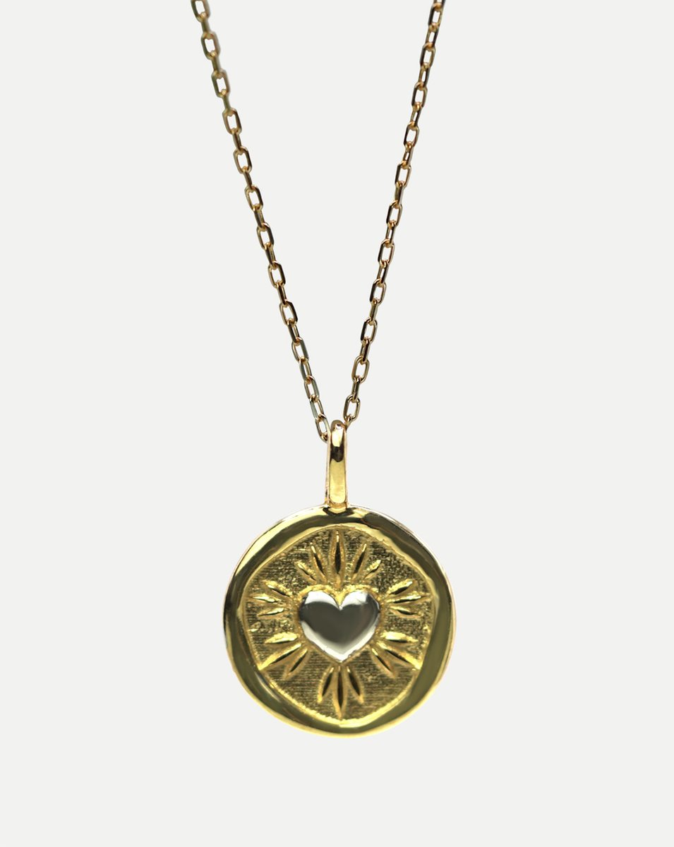HEART PENDANT NECKLACE
£130.00
Pay later with Klarna

9k solid yellow gold
free delivery
chain length 40 cm
pendant dimension 10 mm

melmellis.co.uk/product/heart-…

#affordableluxury #jewellery #goldnecklace #style #fashion #ootd #ukbrands #affordablejewellery