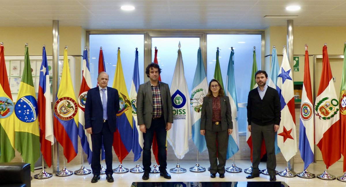 SG <a href="/ginariano/">Gina Magnolia Riaño</a> recibe visita de <a href="/BrunoCaldeira/">Bruno Caldeira</a>, director de <a href="/RaiaDiplomatica/">Raia Diplomática</a>. Dialogaron sobre aportes de la #OISS en la región, principalmente en zona <a href="/sg_sica/">SICA - Sistema de la Integración Centroamericana</a> <a href="/SECOMISCA/">SE-COMISCA / SICA</a> 
#AportesOiss