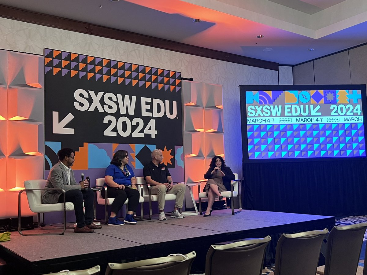 It’s my first #SXSWEDU! @GenePinkard started this session stating the #principal job is UNsustainable & asking if AI can run the school. How does the evolving role of the principal leverage AI?