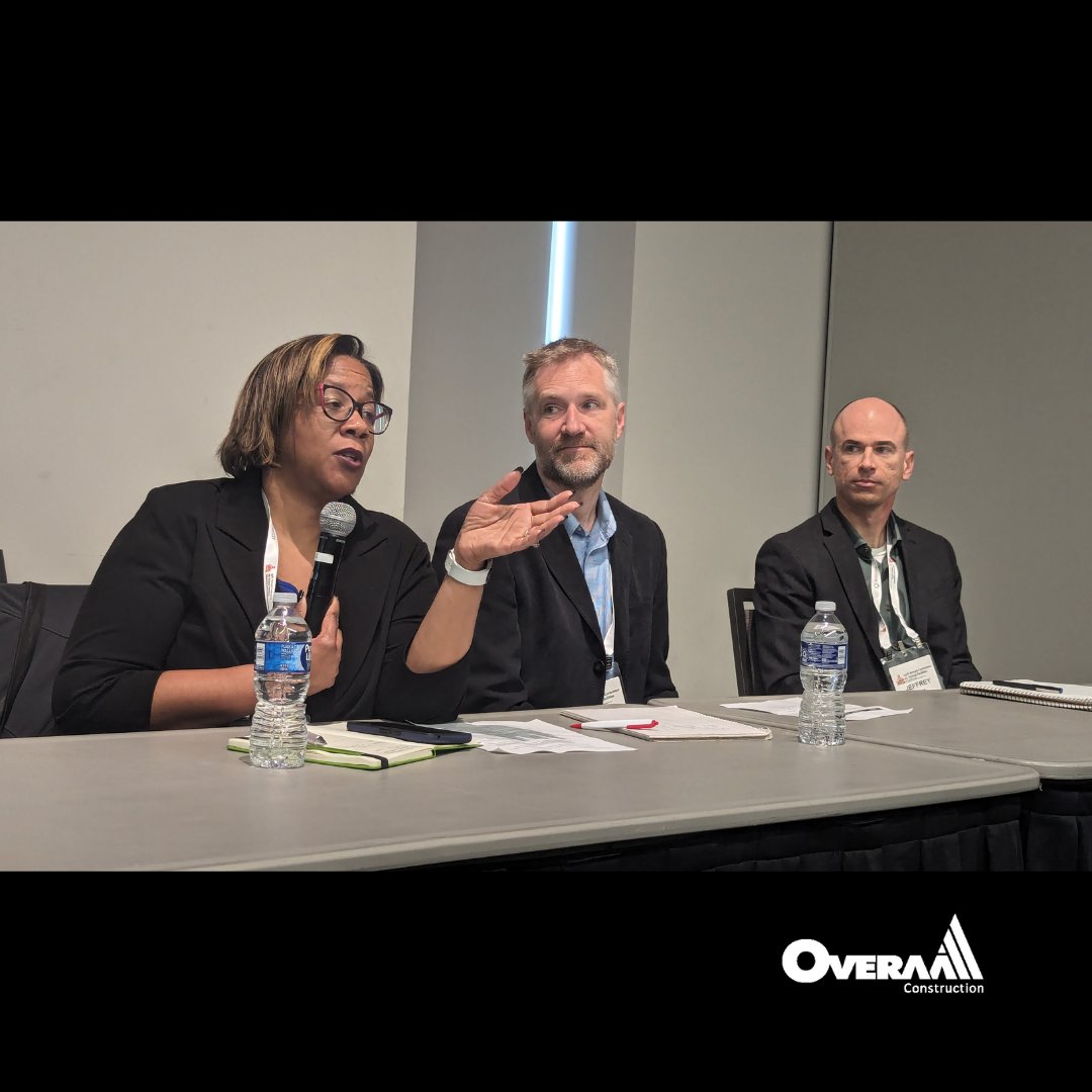 OveraaConstruct's tweet image. #hardhatsoff to a standing room only @CASHFacilities  panel session on how preconstruction transforms projects success presented by Kenya Chatman @OUSDNews; moderator Elena Comrie @Cumming_Group; Jeff Evans #HKIT; &amp;amp; Overaa&apos;s Mike Conrad. 
#overaa #WIC #designbuild #k12 #education
