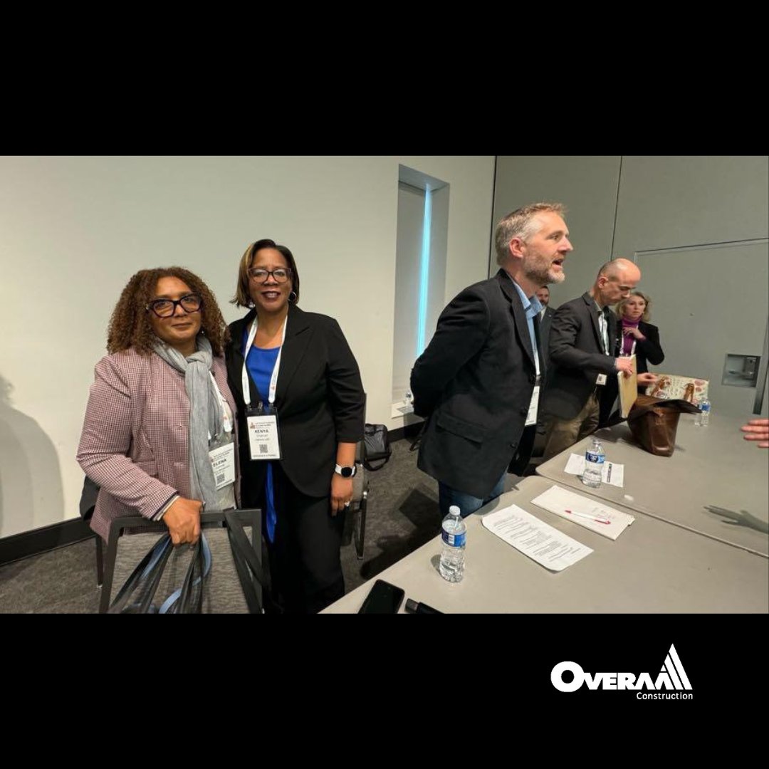 OveraaConstruct's tweet image. #hardhatsoff to a standing room only @CASHFacilities  panel session on how preconstruction transforms projects success presented by Kenya Chatman @OUSDNews; moderator Elena Comrie @Cumming_Group; Jeff Evans #HKIT; &amp;amp; Overaa&apos;s Mike Conrad. 
#overaa #WIC #designbuild #k12 #education