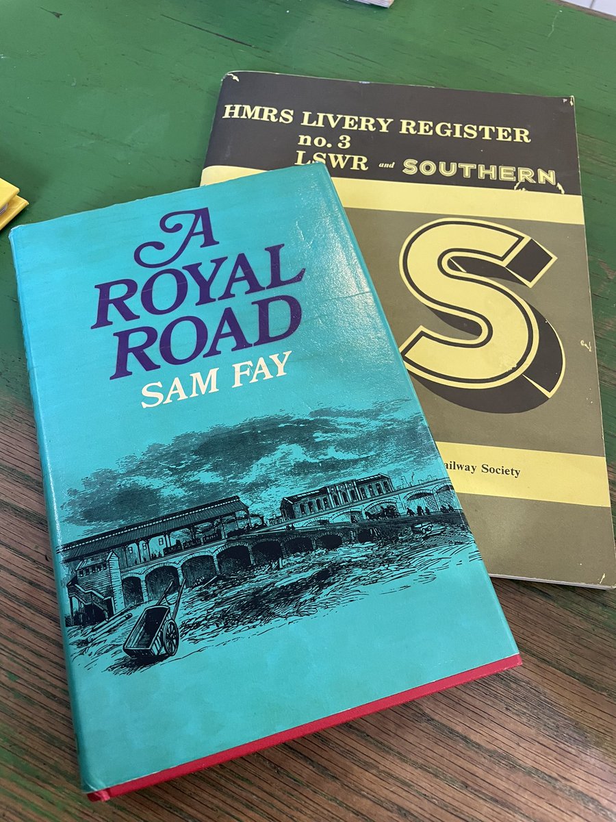 ChrisCo49821424's tweet photo. Always worth checking out Alrseford information office @Watercress_Line for a great selection of 2nd hand books π Picked up these two gems today #LSWR https://t.co/iiSqCCVoTs