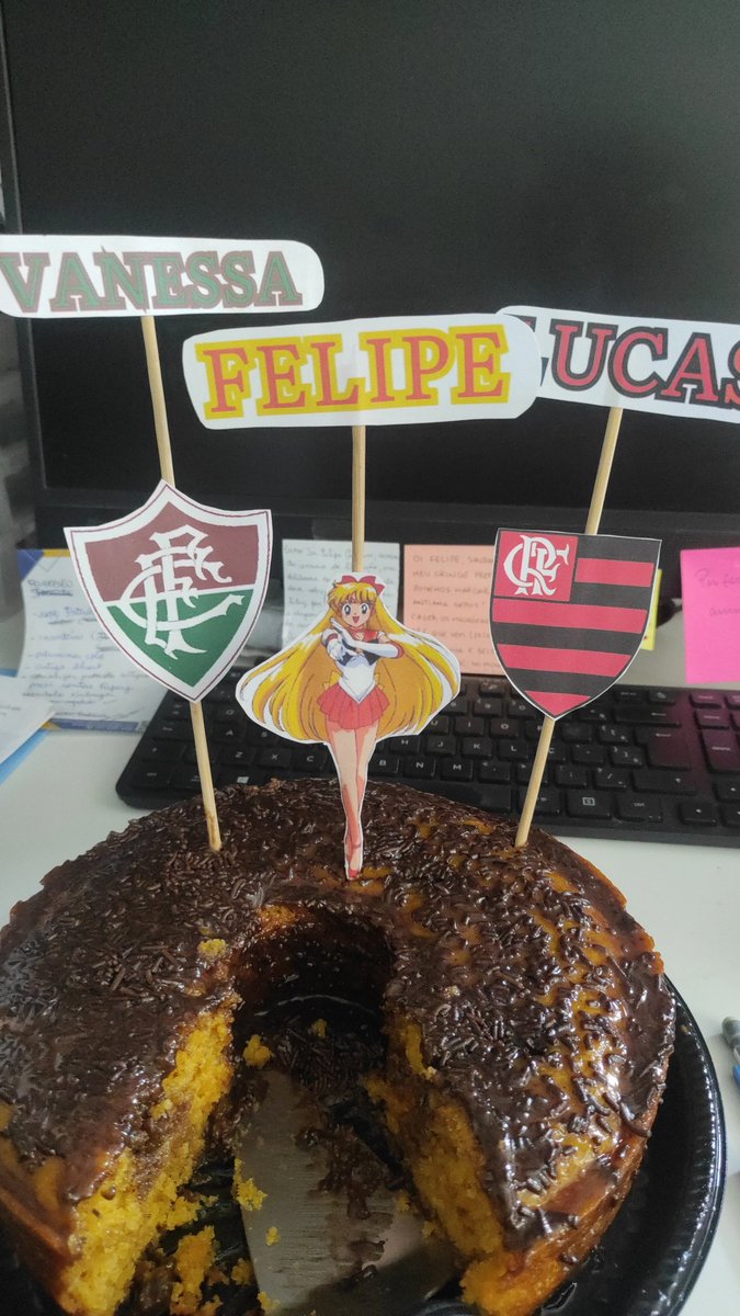FelipeBio's tweet photo. Quem é a gay? https://t.co/ZHkAW0BUxW