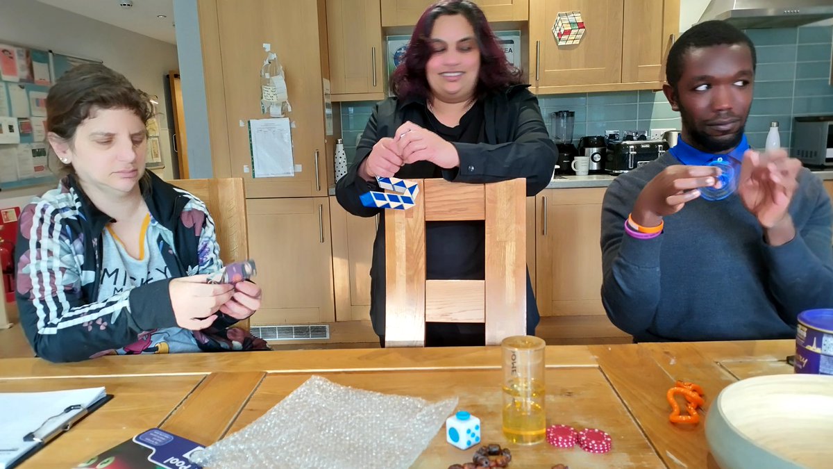 CentreDeacon's tweet photo. Today's activity session - mindfulness and assistance toys. Get fidgeting to de-stress! https://t.co/f5QUWRbUOI