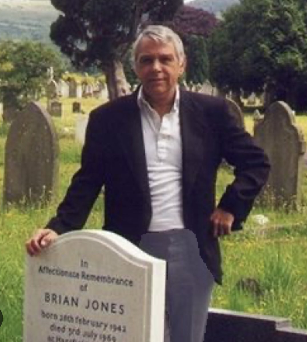 denajag's tweet photo. Happy Birthday 🎈on the #OtherSide to the #author of #NankeringWithRollingStones &amp; #exflatmate #EdithGrove @RollingStones #JamesPhelge #Born6thMarch1943 RIP Jimmy 🙏❤️🙏🎼🎼🎼 https://t.co/0gdmFkXNGW