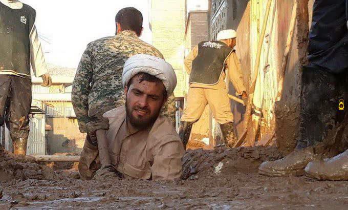 آخوندا نرفتن که هیچ،تازه میخوان سیستان رو هم تصرف کنن:))