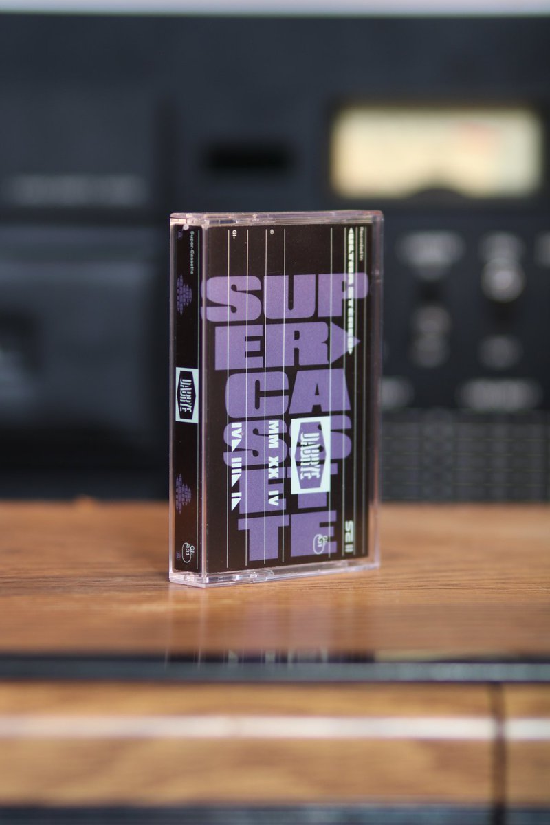 SUPER-CASSETTE listening party live chat AMA • TODAY
CHAT OPENS 3:30pm ET
MUSIC STARTS AT 4pm

dabrye.bandcamp.com/merch/dabrye-s…