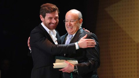 liskas101's tweet photo. 1)Os associados do @FCPorto, em vez de se preocuparem em andar nas redes sociais a denegrir e rebaixar outros portistas, só porque apoiam um candidato que não é o seu, deviam eram ter orgulho em poder escolher entre estas duas alternativas, pois, https://t.co/qOMtTOM9Mb