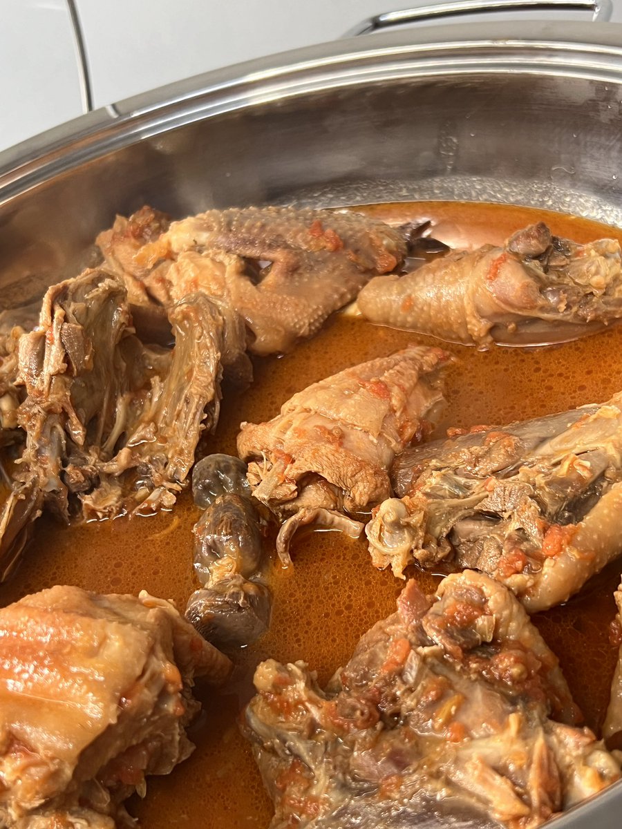 marthalunga1's tweet photo. weekly Traditional Zambian food dump…
What I don’t know is if Quails fit in this category 🤫
#mosadi #food https://t.co/TqtG4rRtUz