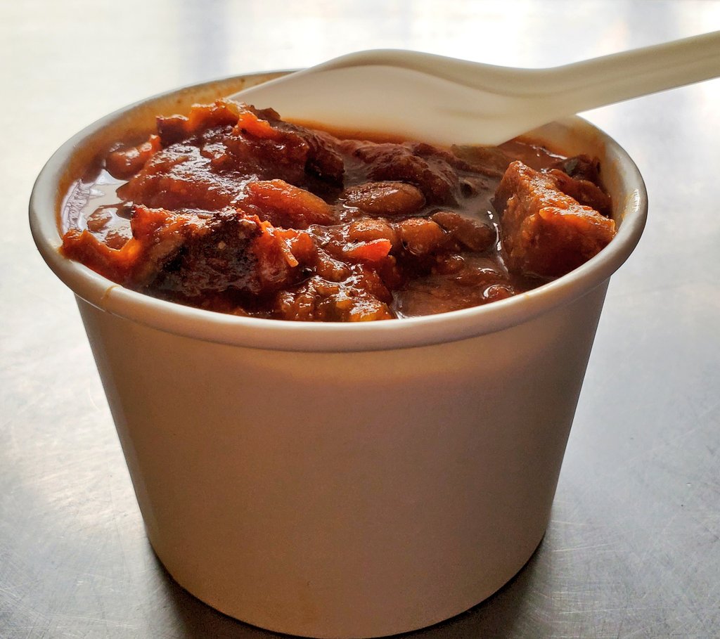 Last chance to grab some of our Brisket Chili, with the warming temps, we won't be making it much longer! 🌶️
.
.
.
.
.
#BBQ 🔥 #BoneheadsBBQ #BBQSauce #SmokedMeats #LownSlow #WoodSmoked #Halifax #HalifaxBBQ #HalifaxCatering #OrderOnline #WeDeliver #SupportLocal #DowntownHalifax