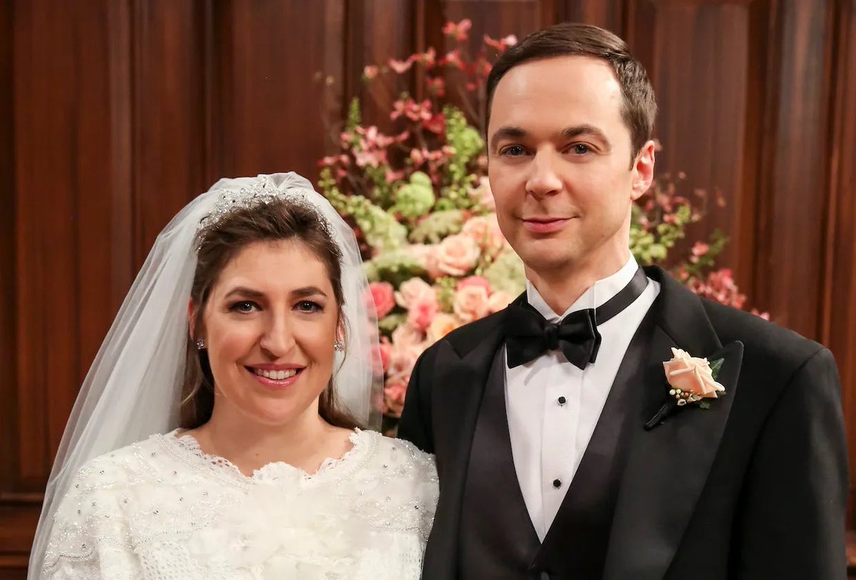 🚨 VENCEMOS! Jim Parsons e Mayim Bialik retornarão como Sheldon e Amy em uma participação no último episódio de ‘YOUNG SHELDON’.