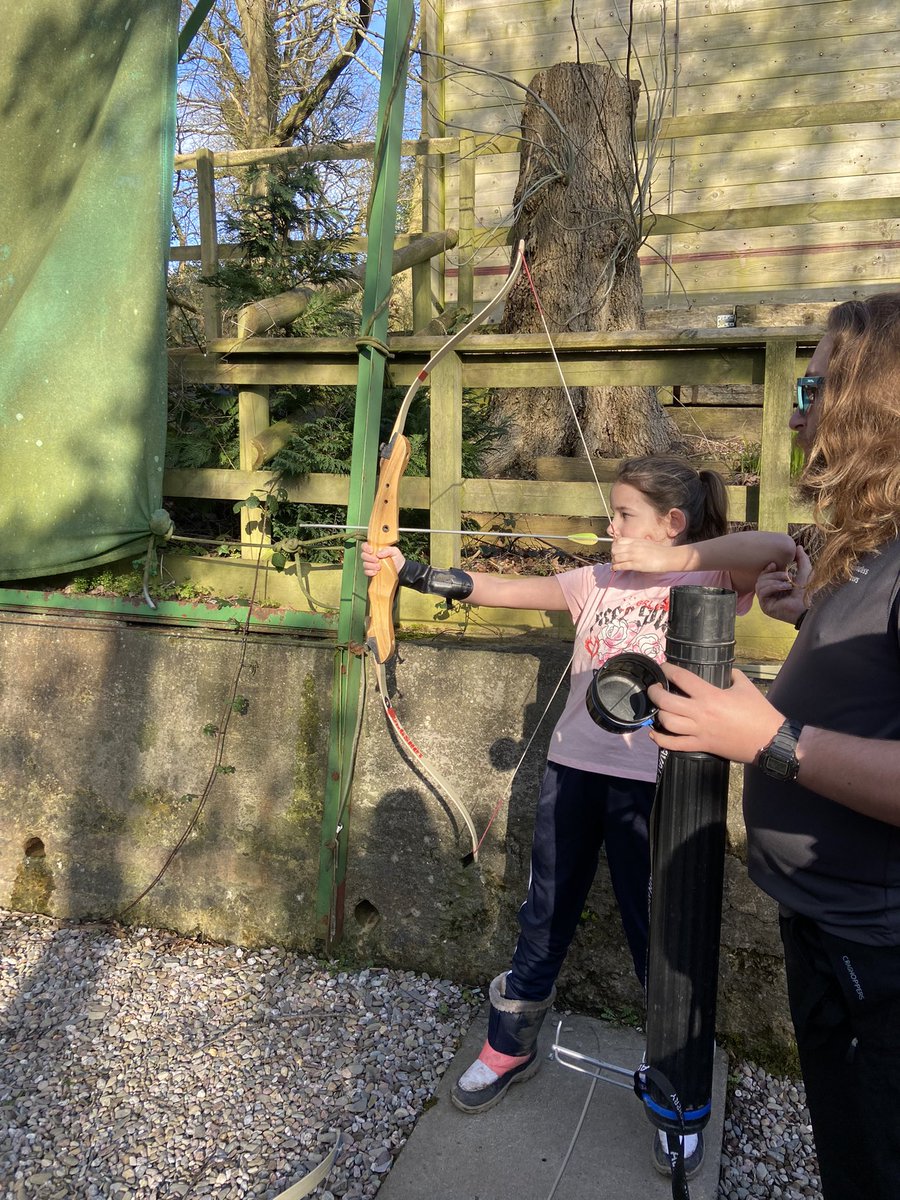 This afternoon, Group 4 had a go at archery! We all had fantastic aim and showed lots of encouragement towards each other!🎯 <a href="/SomersPark4EM/">Mrs McCracken and Mrs Evans</a> <a href="/SomersPark4MF/">Mrs Fisher</a>