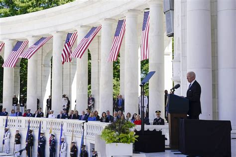 RoseofArlVA's tweet photo. I'm cutting down on #TrumpTweets.
#ProBiden, still, as well as ..
#Freedom-loving #AmericanPatriots who will never vote for a sex predator, a corrupt wannabe dictator who tried to overturn the election results &amp; calls for the suspension of the Constitution. https://t.co/iYkmYCuW3Q