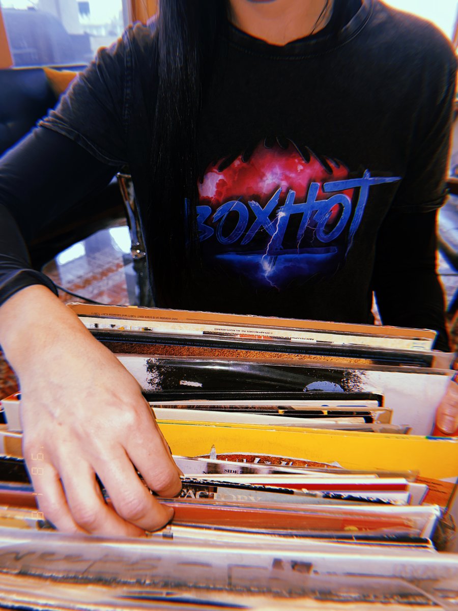 letsboxhot's tweet image. Here for the high notes 🤘