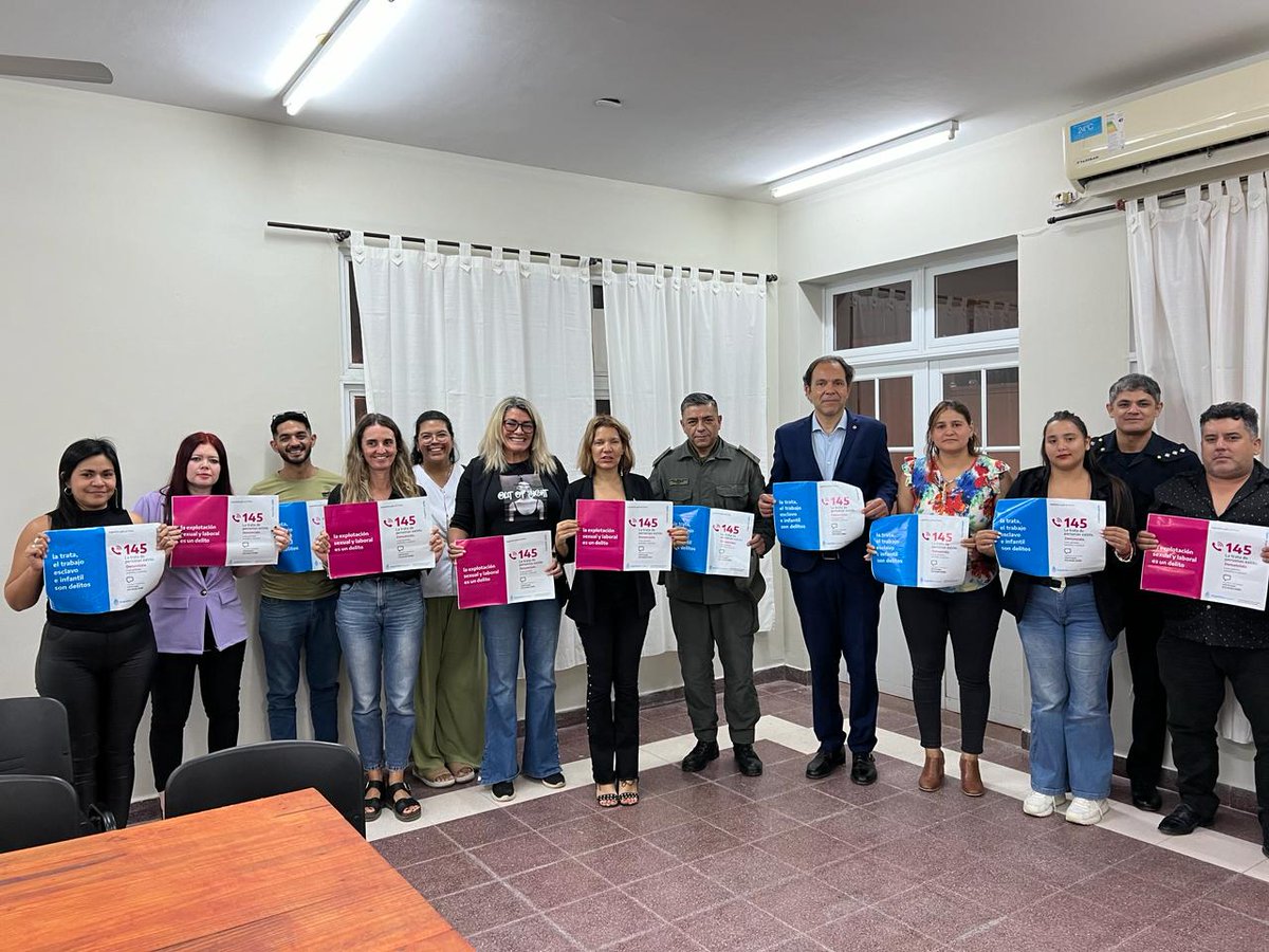 📍#Formosa: se realizó la primera reunión de la Mesa Interinstitucional contra la #Trata. Participaron junto al Comité: Renatre, GNA, PFA, Justicia Federal, Punto Focal, SETIC (educación), delegación zonal de docentes, Defensoría del Pueblo, y FAM (Fed. Arg. de Magistrados).