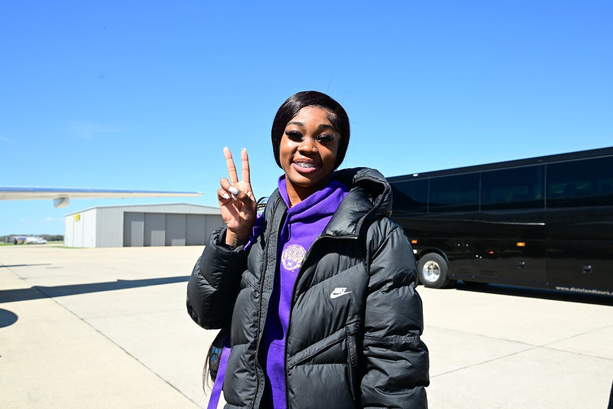 LSUwbkb tweet picture