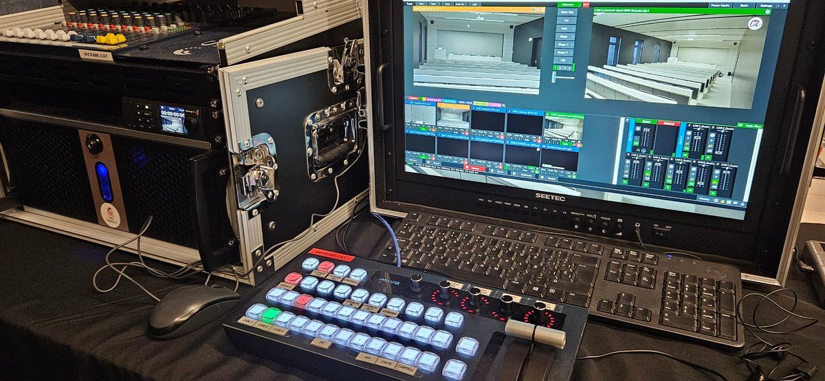 4kframe.cat tweet media