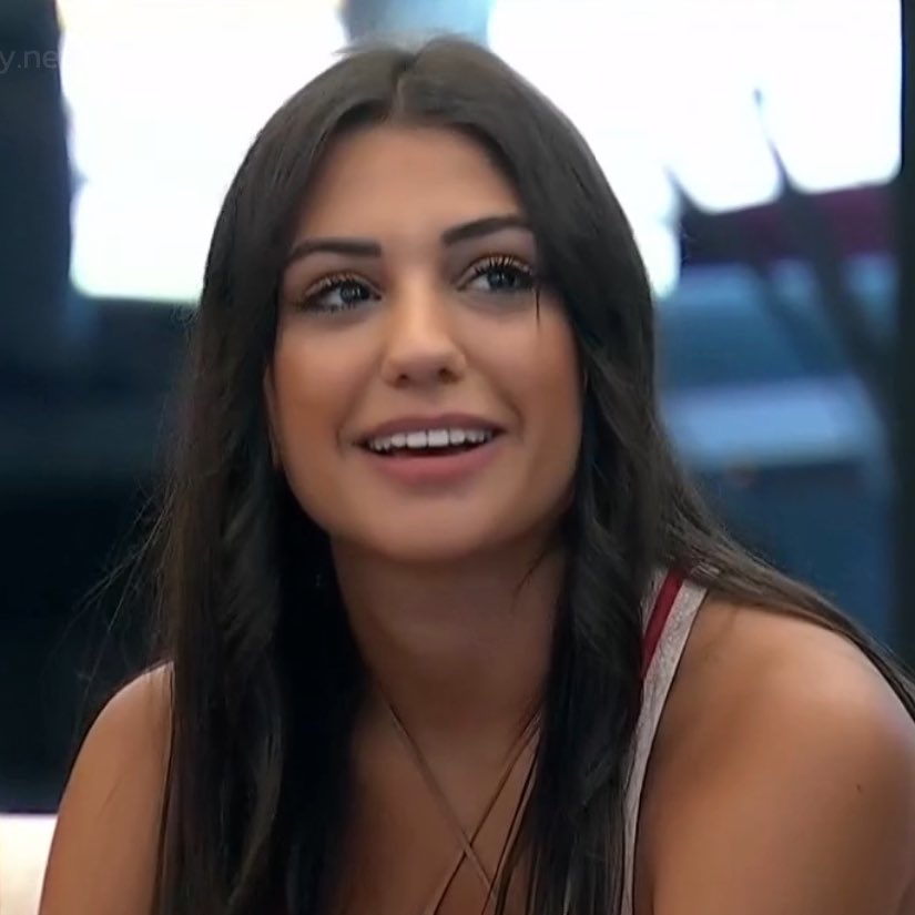 fedeebongiorno's tweet photo. 👁️ A QUIÉN NO CONTRATARÍAS EN UN EMPLEO? #GranHermano

Darío: A Rosina

Rosina: Por qué? No me conocés

Darío: No se da cuenta de muchas cosas. Es de una obviedad total y sin embargo lo hace https://t.co/QXyfR2uGGM