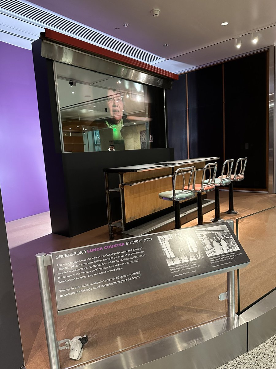 Had a great time experiencing history today at the National Museum of American History! #TeamThompson <a href="/E_ThompsonES/">Elaine Thompson Elementary</a>