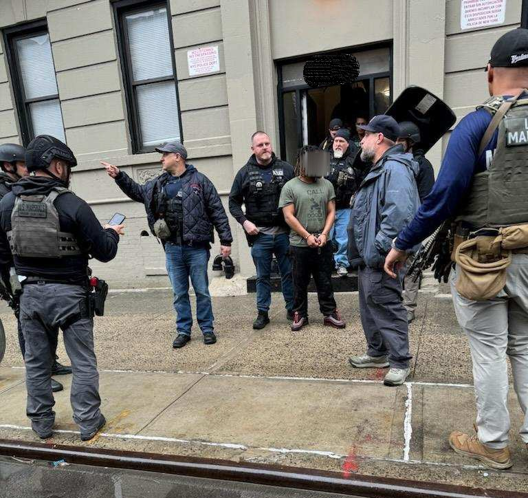 On March 5th, at 2pm, Deputy Marshals from the Eastern PA, Reading and Allentown office, along with NY/NJ RFTF investigators, arrested Jose Pizzaro in the 700 block of Dekalb Ave in Brooklyn NY. Pizarro was wanted for the Oct. 2022 murder of an ex-NFL player in Berks county PA.