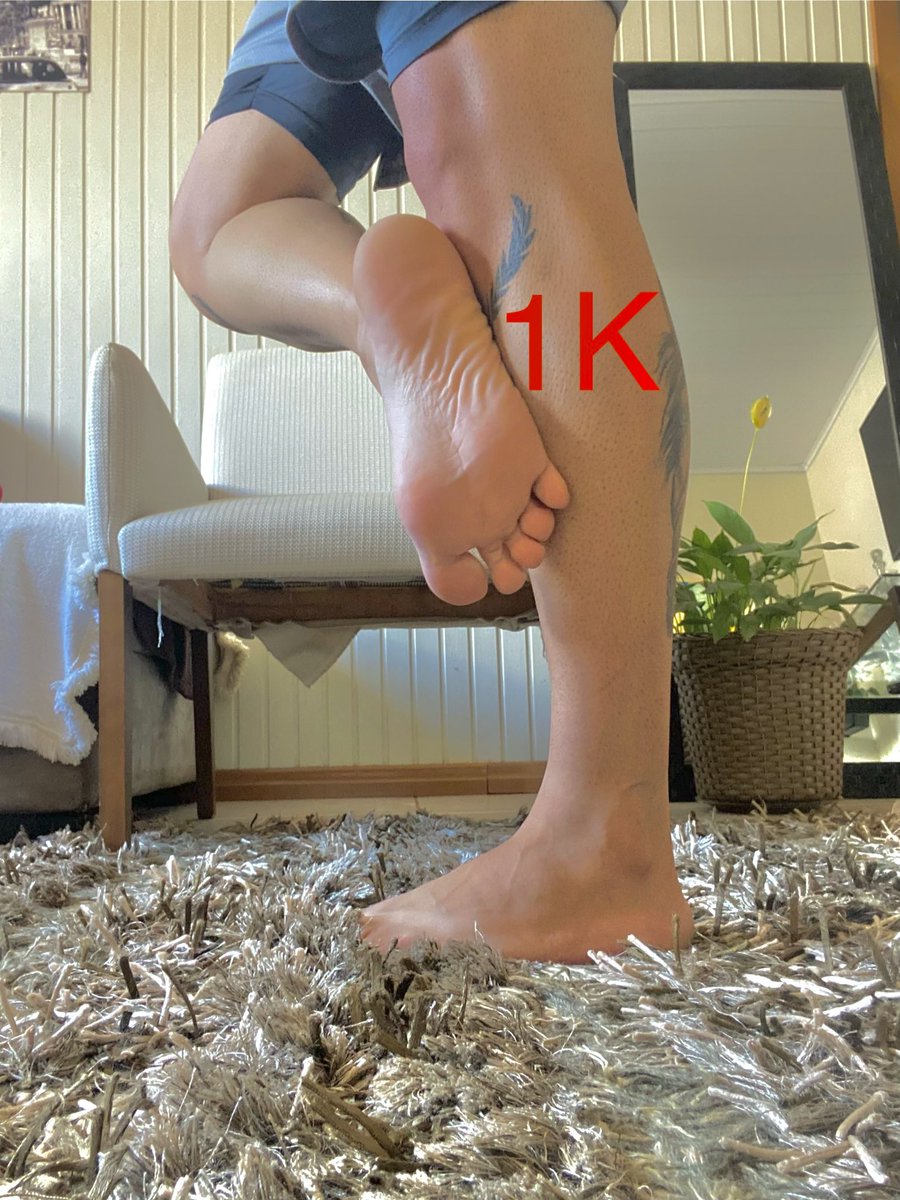 🦶🏻👣🫵🏻