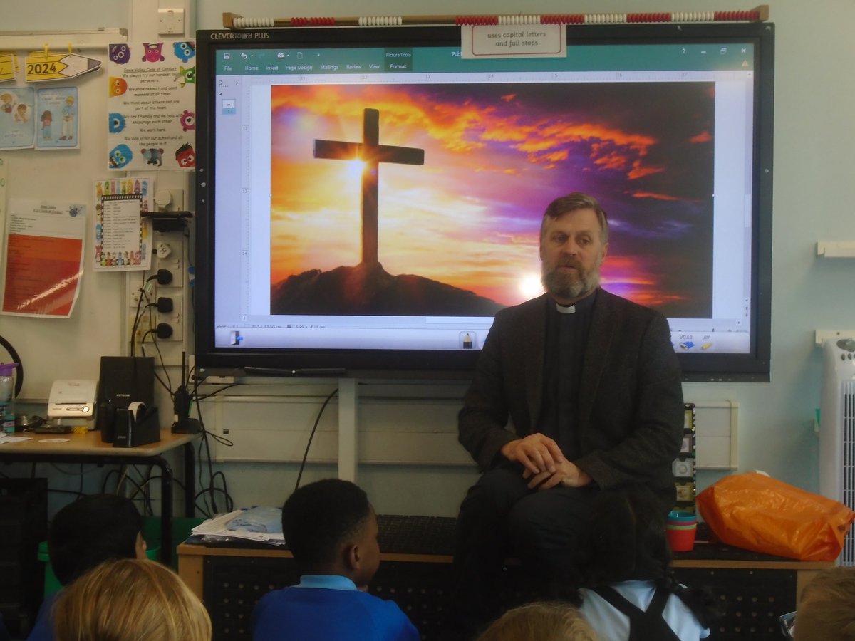 Our Year 2 class had a fantastic afternoon on Tuesday discussing the Easter story with a visit from Vicar Jon Taylor from St Bartholemew’s Church ✝️