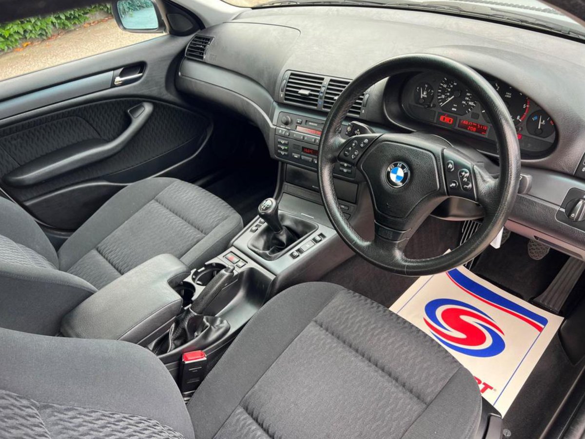 Today’s email from Autotrader posed the question if I would choose a 24 year old BMW over a new one. Priced at £3,789, this 320d SE, with a full BMW history,is a bit of a no-brainer. #BMW #ModernClassics #classiccars