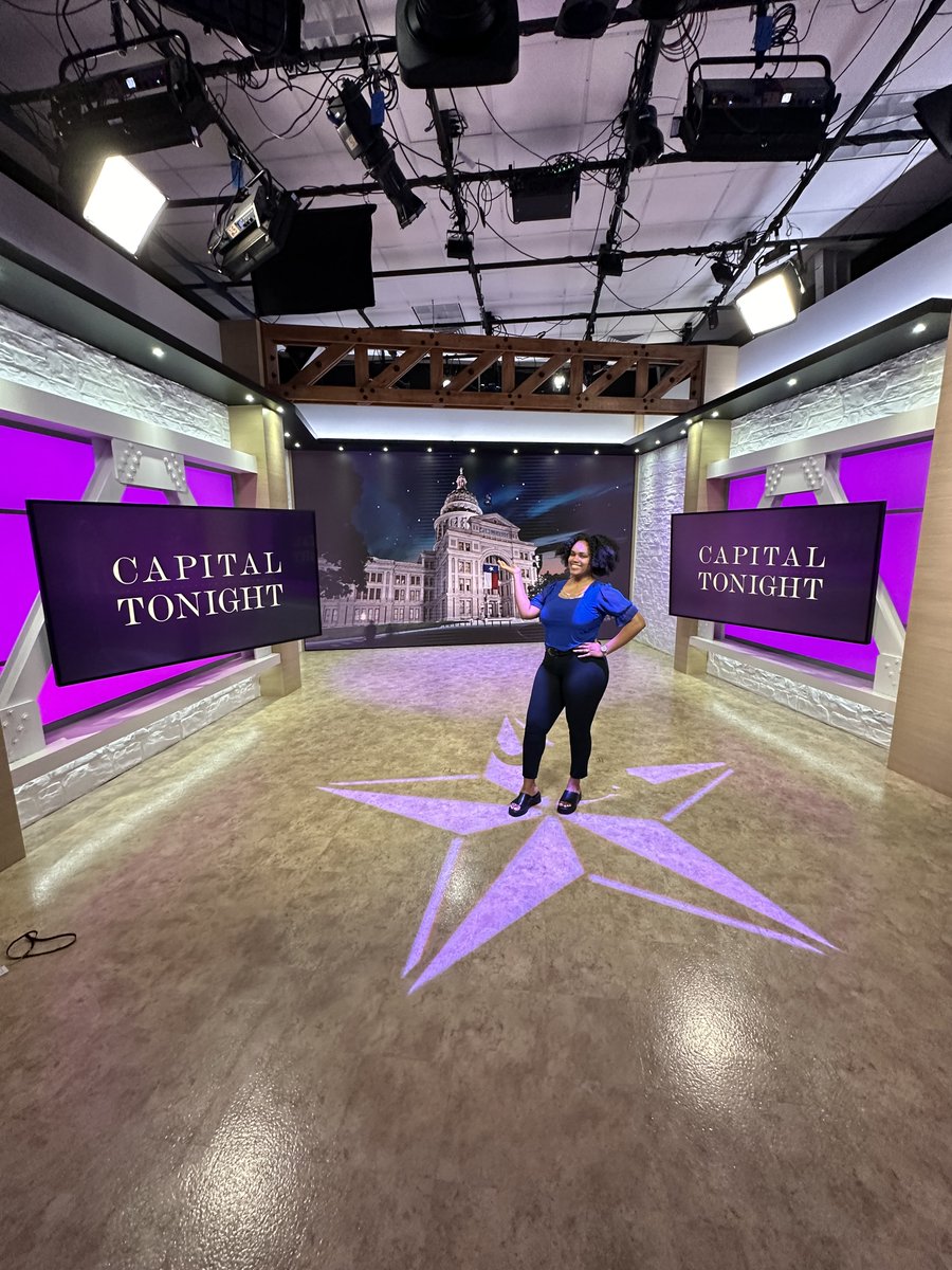erindavisnews's tweet image. 🤠Howdy!! I'm excited to share that I've joined a talented team of journalists at @SpectrumNews1TX as a reporter for @TXCapTonight! I'm thrilled to be covering politics in my home state. See y'all on the beat! #txlege