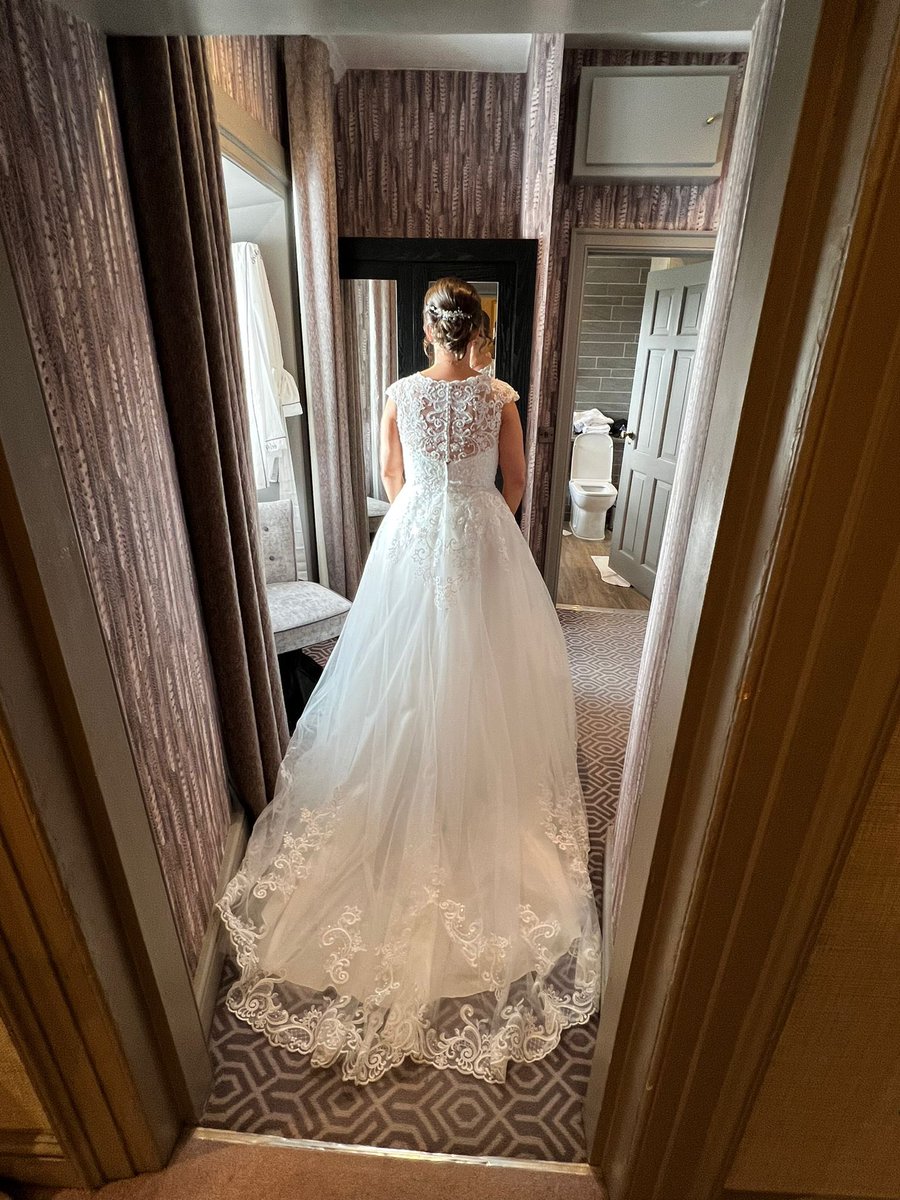 kerrym87's tweet photo. Sometimes you’ve just to please yourselves and elope off to Gretna Green 🤍 @gloverm174 https://t.co/1Y6dUXQDcq